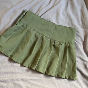 H&M Olive Green Pleated Mini Skirt